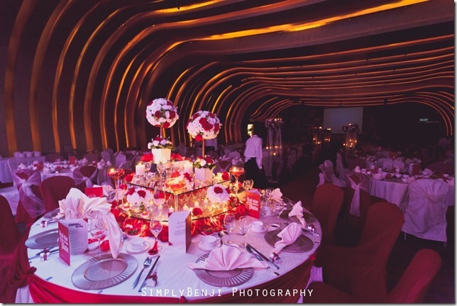 EJ&YW_Empire Hotel_Emperor Ballroom_Wedding Reception_011